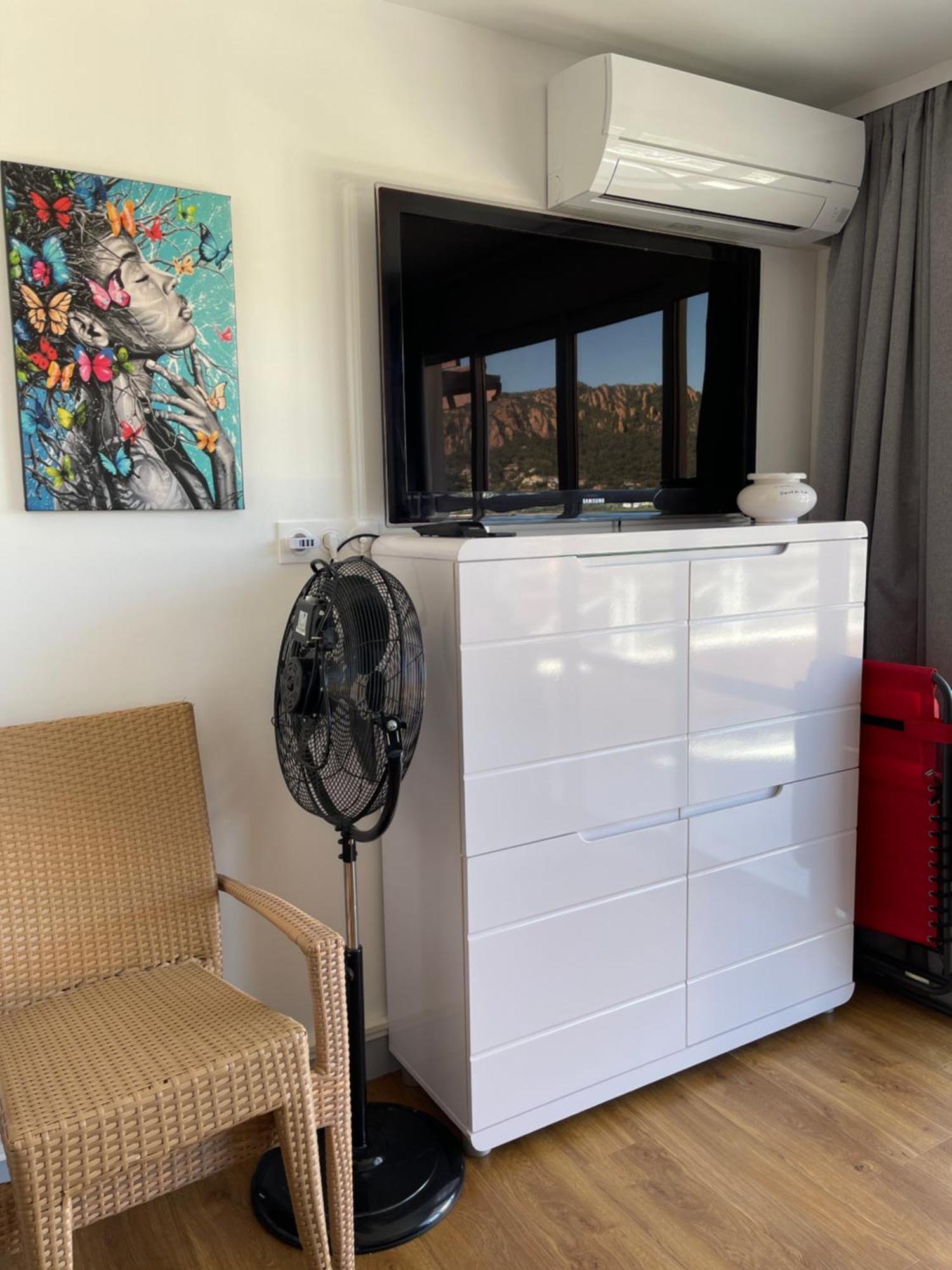 Appartement Cap Esterel 4/5 Personnes Saint-Raphaël Extérieur photo